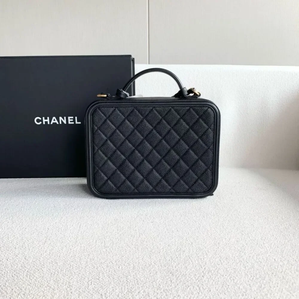 CHANEL brand color
